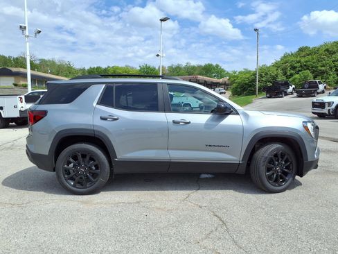 New 2026 GMC Terrain Elevation w/ Elevation Premium Package FWD image 20