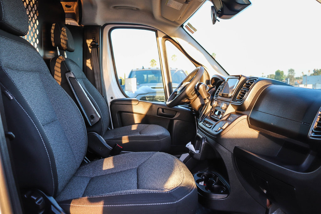 Used 2025 RAM ProMaster 2500 w/ U-Haul Equipment Group FWD image 18