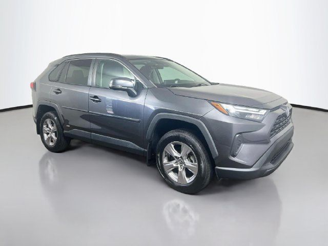 Used 2022 Toyota RAV4 XLE w/ Convenience Package AWD/4WD image 23