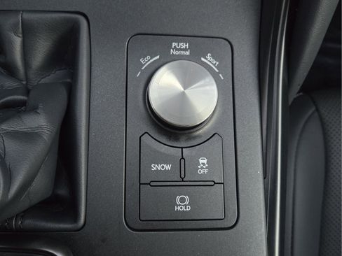 Certified 2025 Lexus IS 350 F Sport image 20