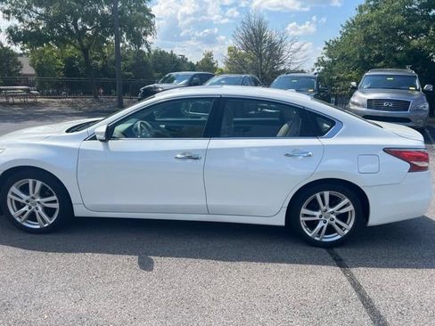 Used 2014 Nissan Altima 3.5 SL w/ Technology Package FWD image 6