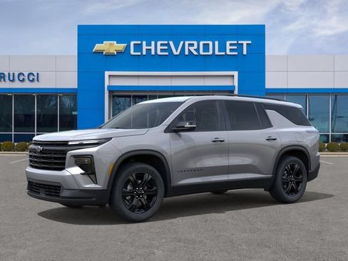 New 2027 Chevrolet Traverse LT w/ Midnight/Sport Edition FWD image 2