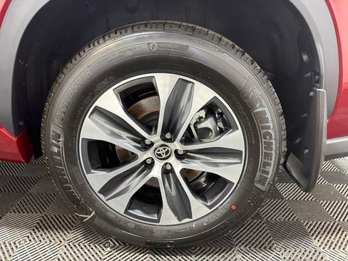 New 2026 Toyota Highlander XLE AWD/4WD image 34
