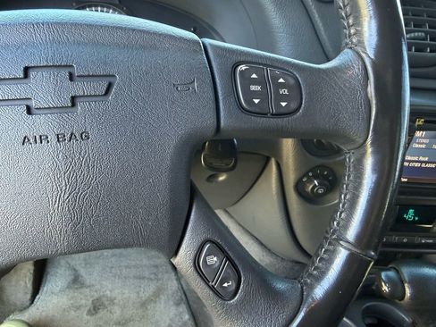 Used 2004 Chevrolet TrailBlazer LT w/ LT Preferred Equipment Group image 21