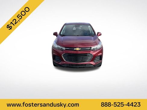 Used 2021 Chevrolet Trax LS w/ Tint and Cruise Package image 8