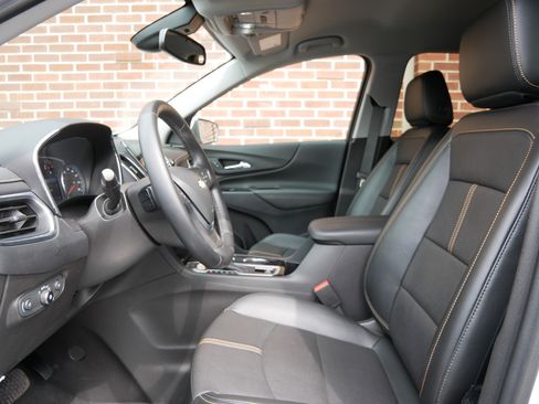 Used 2023 Chevrolet Equinox Premier image 6