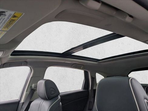 New 2025 Acura RDX SH-AWD w/ Advance Package image 17