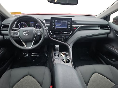 Used 2024 Toyota Camry LE w/ Convenience Package FWD image 10