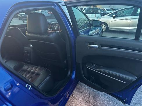 Used 2019 Chrysler 300 S image 15