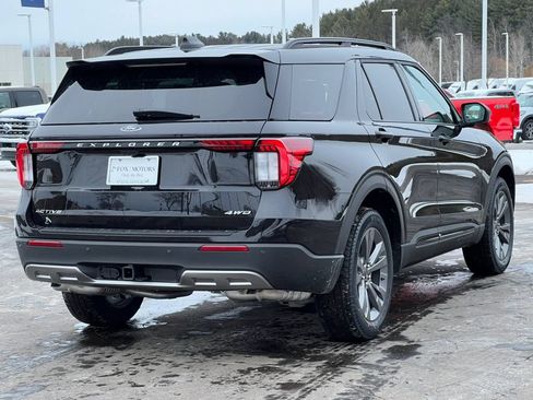 Used 2026 Ford Explorer Active w/ Active Comfort Package AWD/4WD image 9