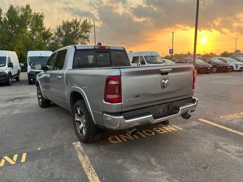 Used 2019 RAM 1500 Laramie AWD/4WD image 4