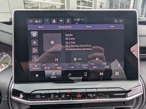 New 2025 Jeep Compass Limited w/ Sun & Sound Group image 23