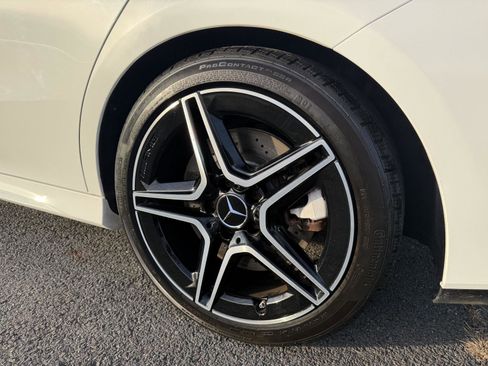 Used 2020 Mercedes-Benz CLA 35 AMG 4MATIC image 41