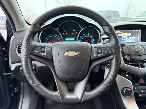 Used 2015 Chevrolet Cruze Eco image 15