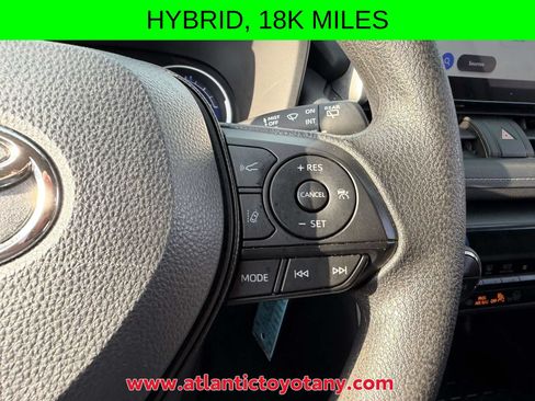 Certified 2025 Toyota RAV4 LE AWD/4WD image 30
