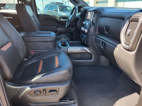 Used 2019 GMC Sierra 1500 AT4 w/ Off Road Performance Package image 20