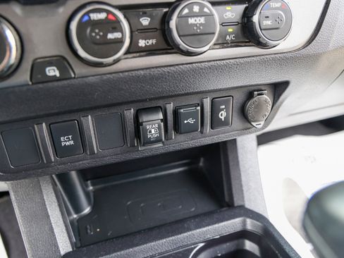 Certified 2023 Toyota Tacoma TRD Off-Road image 51