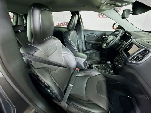 Used 2022 Jeep Cherokee Latitude Lux image 31