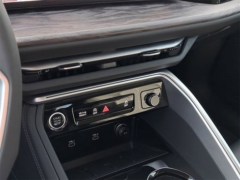 New 2025 Audi Q5 Premium Plus image 14