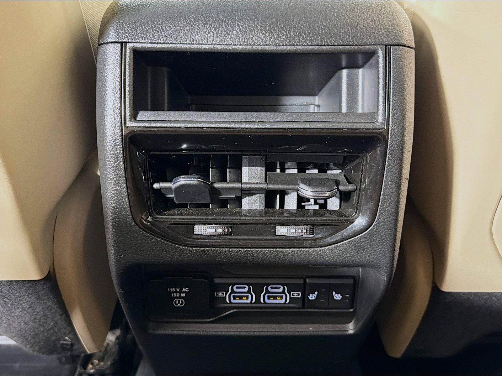 Used 2023 Jeep Grand Cherokee Limited w/ Luxury Tech Group II AWD/4WD image 29
