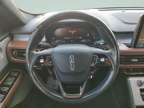 Used 2021 Lincoln Aviator Reserve w/ Equipment Group 201A image 11