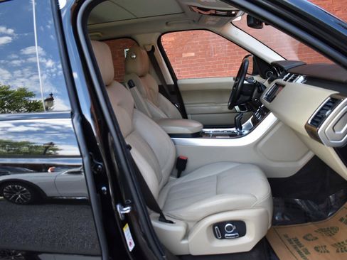 Used 2016 Land Rover Range Rover Sport HSE AWD/4WD image 19