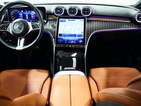 Used 2023 Mercedes-Benz C 300 Sedan image 4