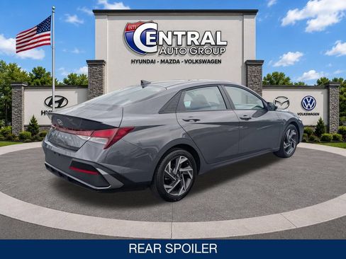 Certified 2025 Hyundai Elantra Sport FWD image 7