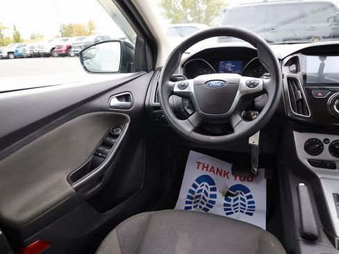 Used 2014 Ford Focus SE w/ SE Winter Package image 19