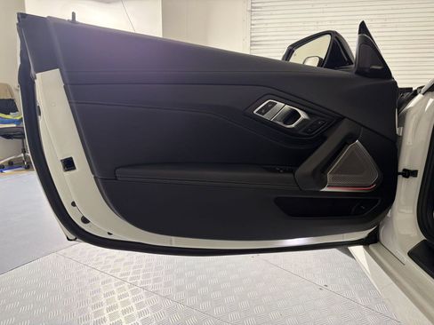 Used 2024 BMW Z4 M40i w/ Premium Package RWD image 12