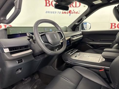 New 2025 Lincoln Navigator Reserve w/ Jet Appearance Package image 14