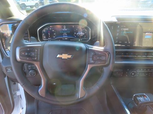 Certified 2025 Chevrolet Silverado 1500 High Country w/ Technology Package image 15