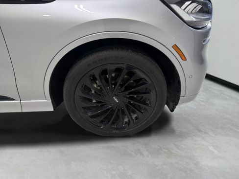 Used 2024 Lincoln Aviator Reserve w/ Jet Package RWD image 19