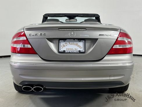 Used 2005 Mercedes-Benz CLK 55 AMG Cabriolet image 6
