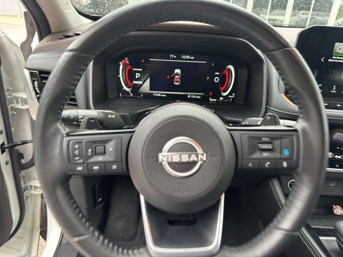 Certified 2023 Nissan Rogue Platinum w/ Platinum Premium Package image 13