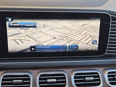 Certified 2025 Mercedes-Benz GLS 450 4MATIC image 18