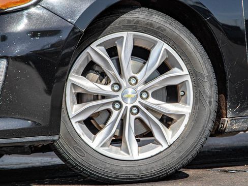 Used 2019 Chevrolet Malibu LT FWD image 6