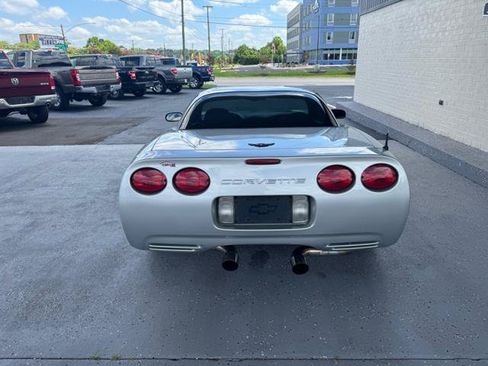 Used 2002 Chevrolet Corvette Z06 w/ Memory Pkg RWD image 4