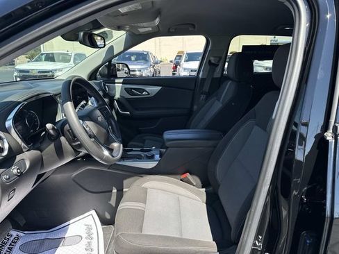 Certified 2024 Chevrolet Blazer LT w/ Convenience Package FWD image 17