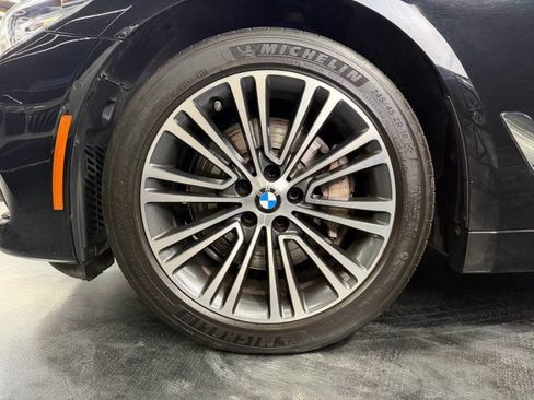 Used 2017 BMW 530i RWD image 21