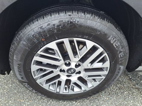 Used 2026 Hyundai Palisade SEL FWD image 26