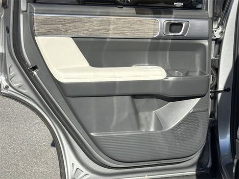 Used 2024 Hyundai Santa Fe Limited image 22