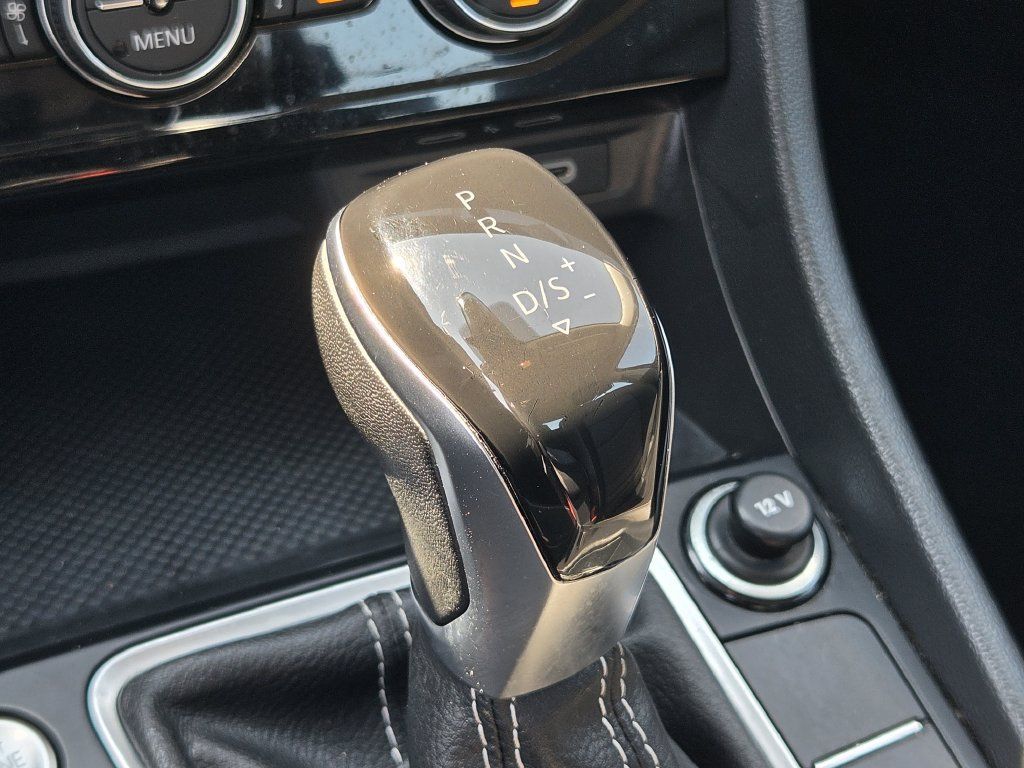 Used 2024 Volkswagen Jetta SE FWD image 20