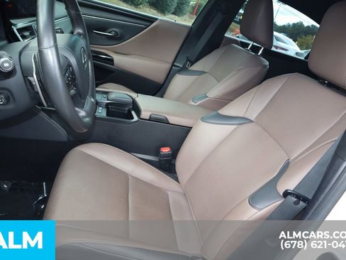 Used 2022 Lexus ES 300h w/ Premium Package image 11