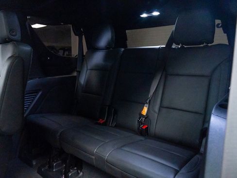 Used 2022 Chevrolet Tahoe Z71 w/ Z71 Off-Road Package image 24