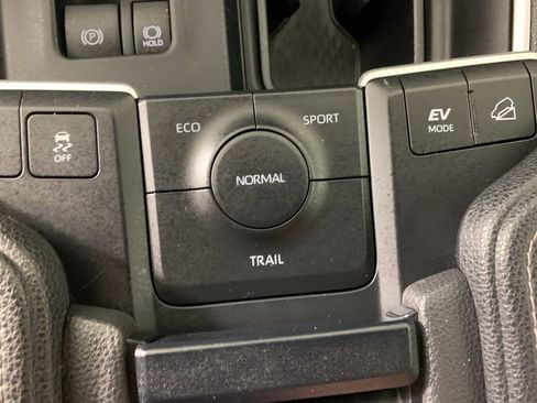 Used 2024 Toyota Grand Highlander XLE image 29