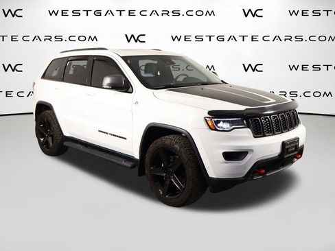 Used 2019 Jeep Grand Cherokee Trailhawk w/ Trailhawk Luxury Group AWD/4WD image 48