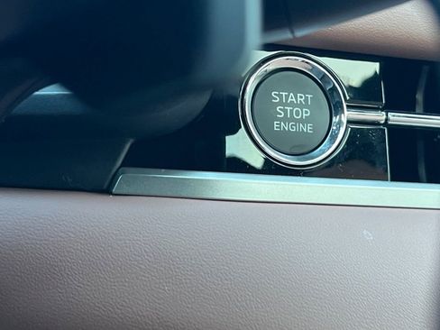 New 2026 Mitsubishi Outlander SEL image 25