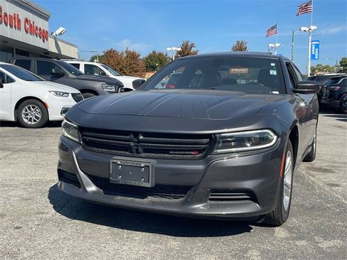 Used 2022 Dodge Charger SXT w/ Leather Interior Group image 7