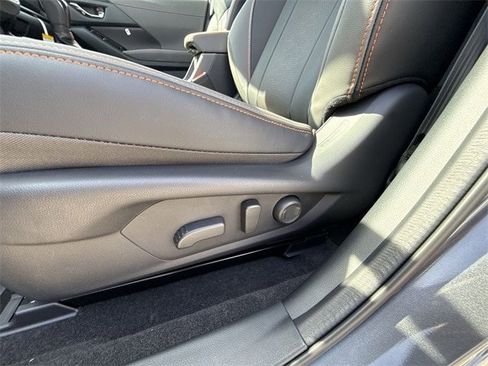 New 2025 Subaru Crosstrek 2.5i Limited w/ Crosstrek Mirror Package image 12